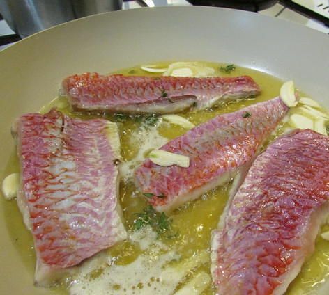 Филе барабульки с томатами 