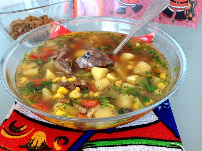 Суп из тунца с овощами