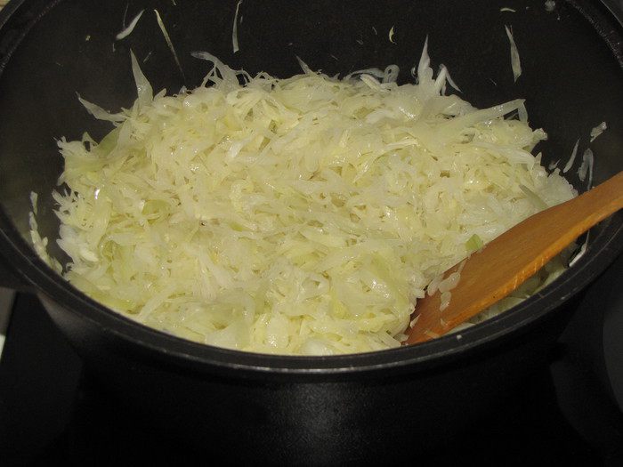 Капустная солянка с вешенками