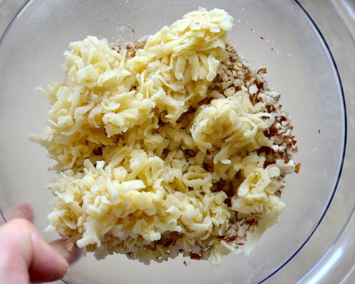Рогалики с марципаном