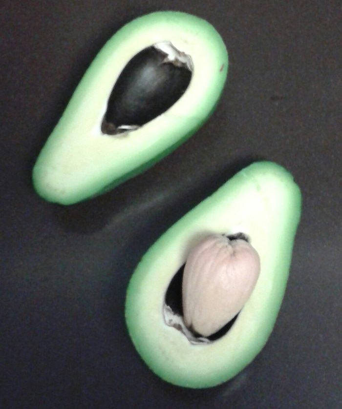 Салат из авокадо с индейкой