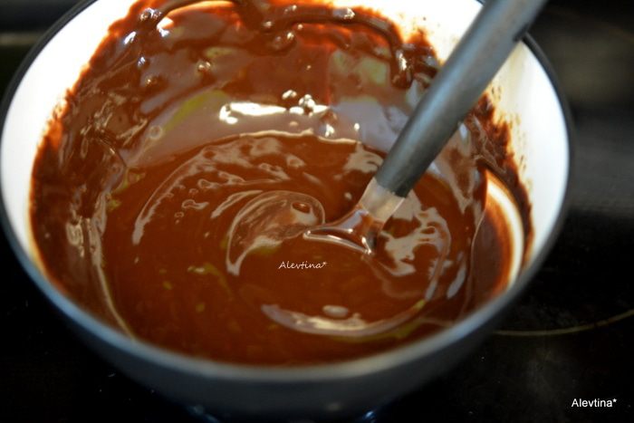 Печенье шоколадное с фисташками