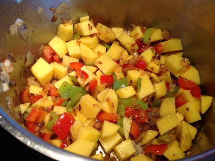 Суп из тунца с овощами