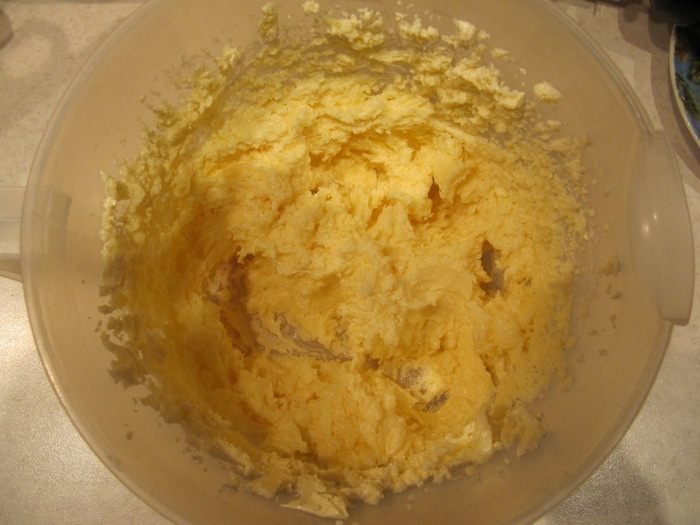 Яблочный пирог с посыпкой