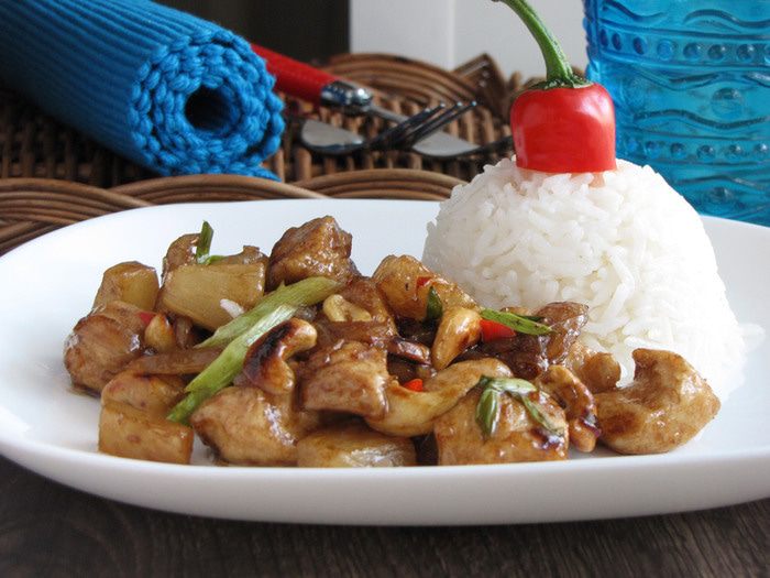 Острая курица с кешью
