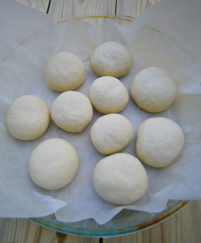 Булочки с пряным сливочным маслом