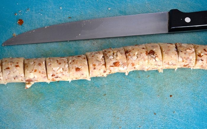 Рогалики с марципаном