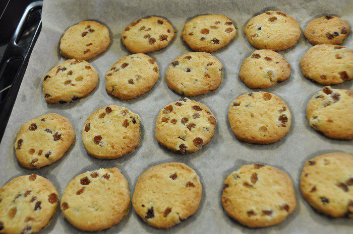 Печенье «Сабле с изюмом и ромом» (от Марты Стюарт)