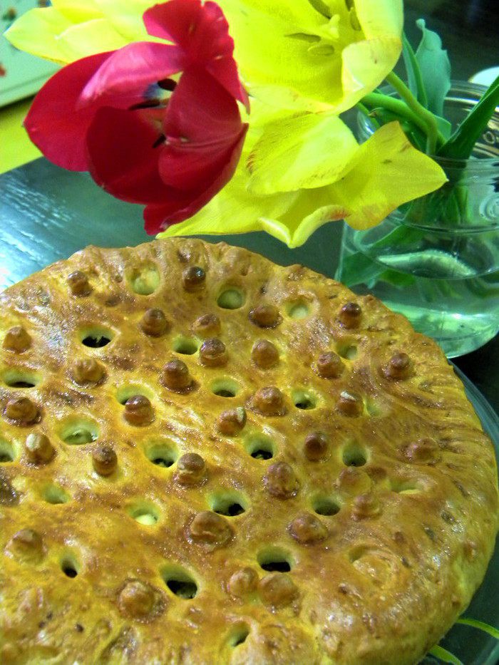 Пирог с рыбкой и яйцом