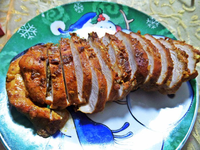 Куриные грудки, запеченные в рукаве, и вариант подачи