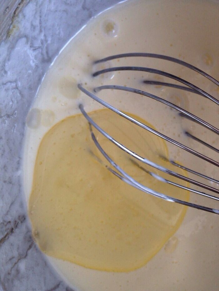 Закусочные маффины с кукурузой, беконом и сладким перцем