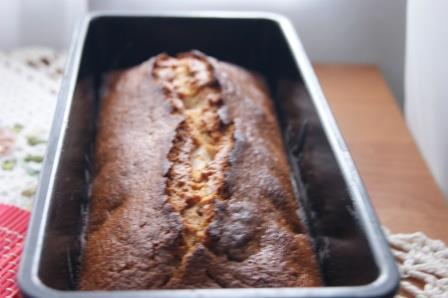 Медовый кекс (леках) под карамельным соусом