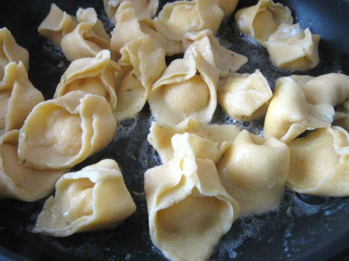 Каппеллетти, Cappelletti из Романьи, или пельмени по-итальянски