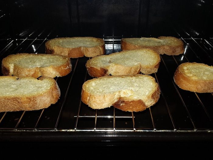 Салат с инжиром и кедровыми орешками