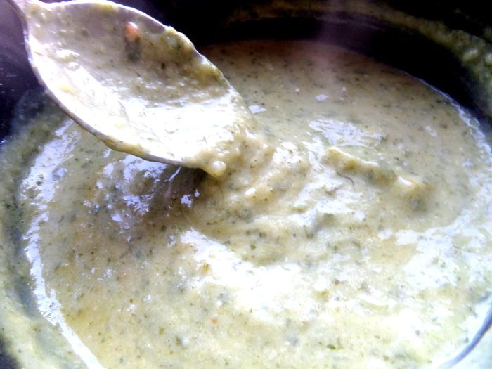 Французский чесночный суп с сырными гренками