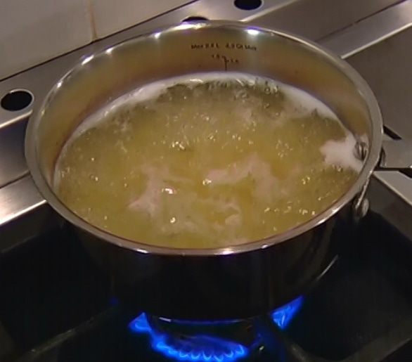 Макароны с фрикадельками и моцареллой 