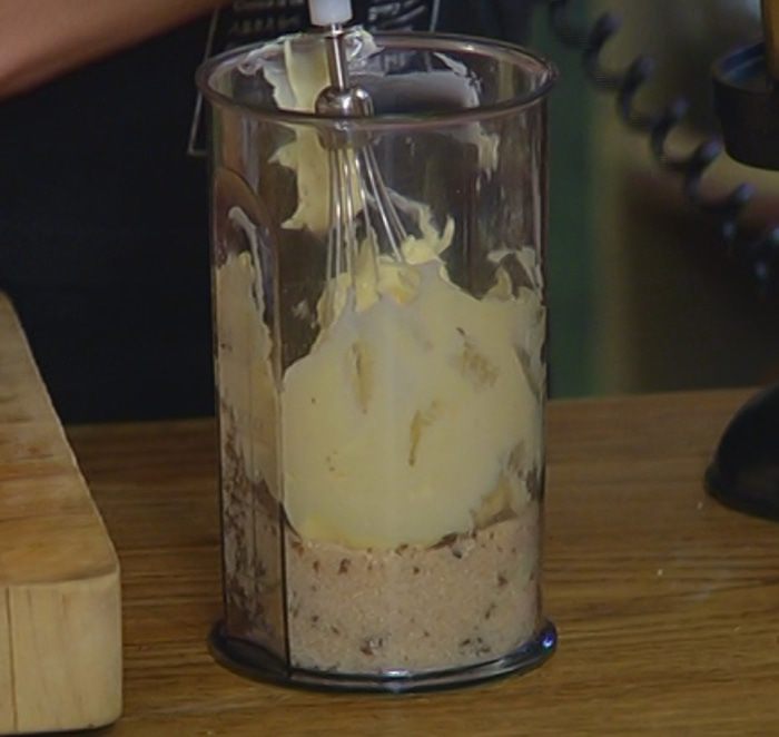 Шоколадные сэндвичи с фисташковым мороженым