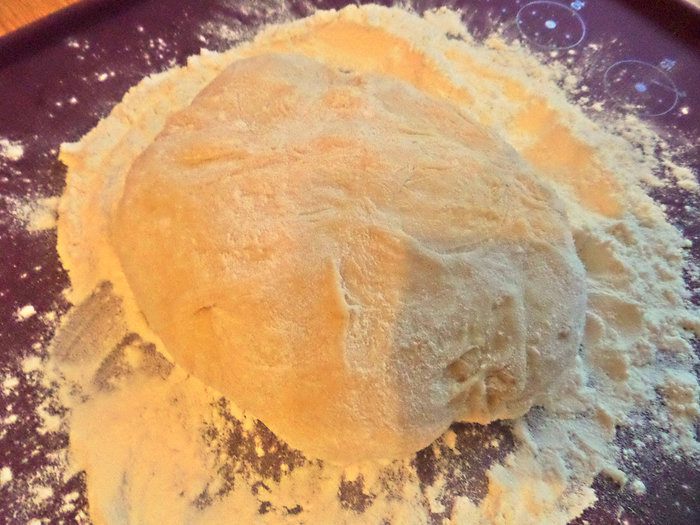 Ватрушки с голубикой и яблоком