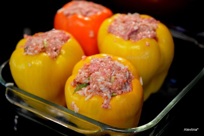 Фаршированные перцы с говяжьим фаршем