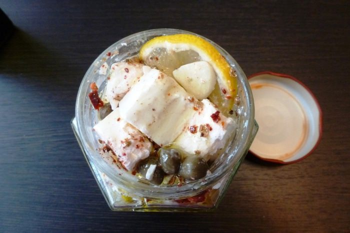 Маринованная брынза