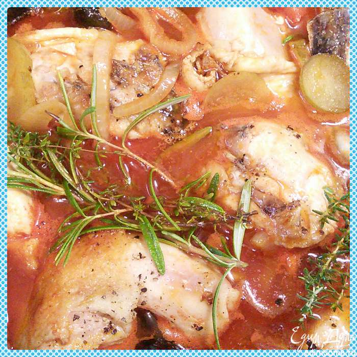 Курица, тушеная с помидорами по-средиземноморски 