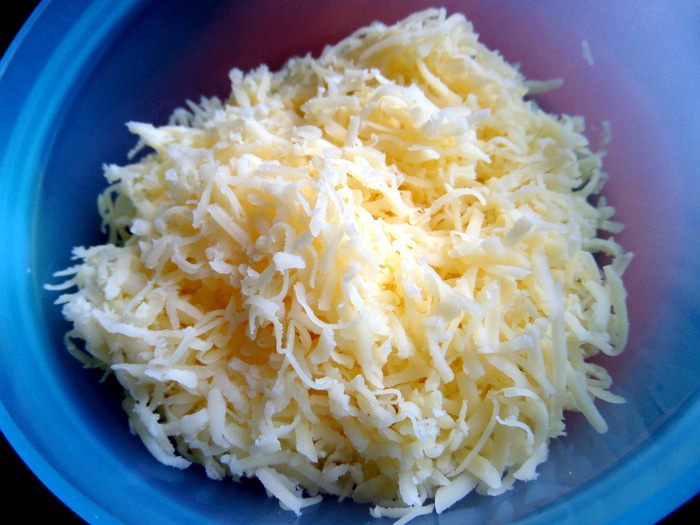 Французский чесночный суп с сырными гренками