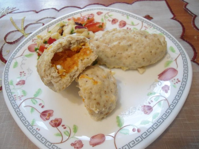 Духовые куриные котлетки &amp;quot;Сюрприз&amp;quot; с двумя начинками