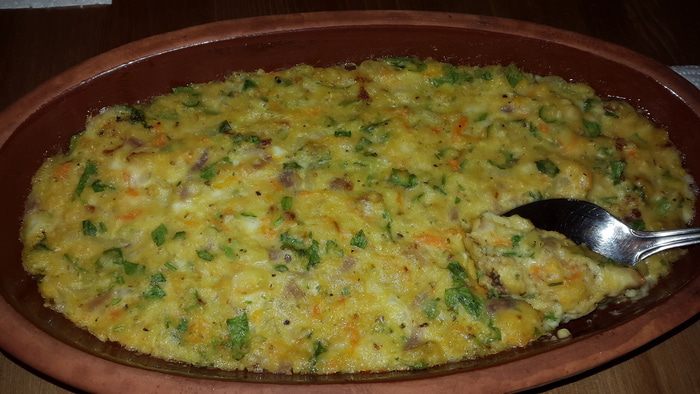 Запеканка из чечевицы с кабачком и сыром.