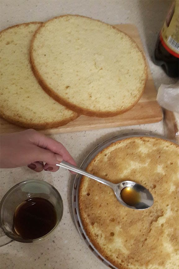 Торт с маскарпоне и соленой карамелью