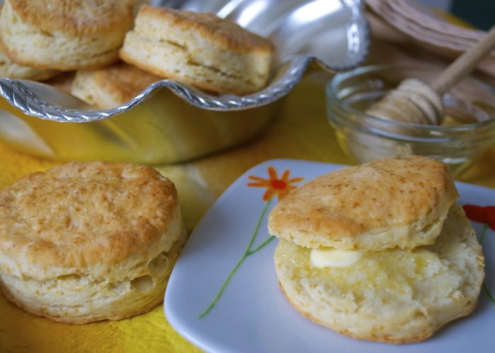 Слоистые булочки &amp;quot;универсальные&amp;quot; (flaky buttermilk biscuits)