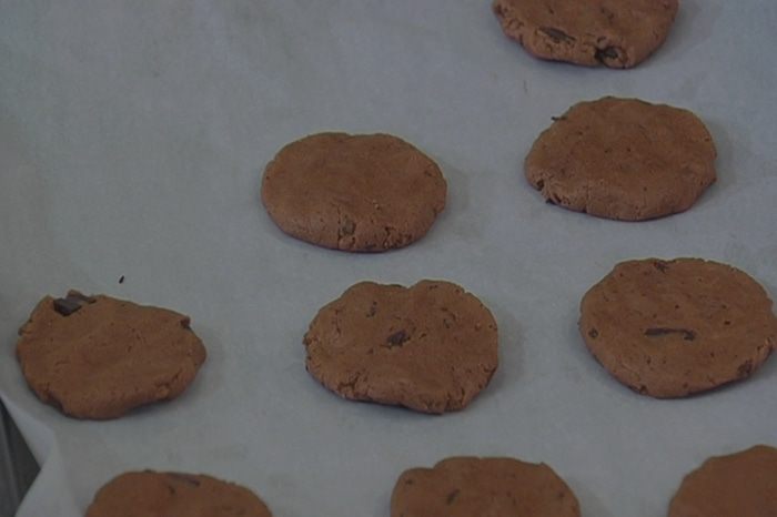 Шоколадные сэндвичи с фисташковым мороженым