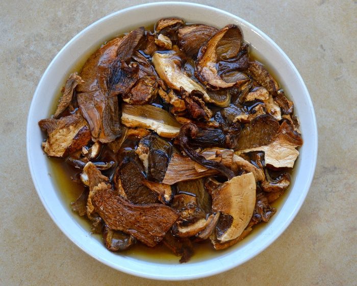 Велюте из сушеных белых грибов