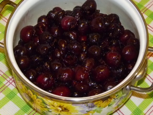 Черешневый ликер