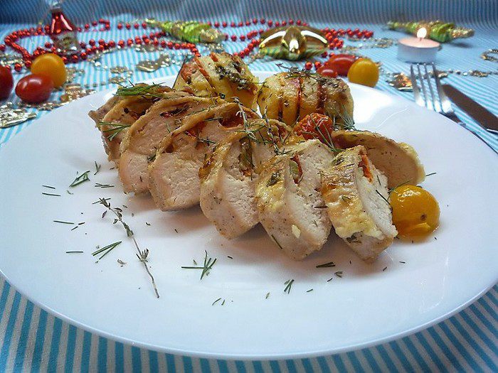 Куриные грудки с картофелем и томатами черри