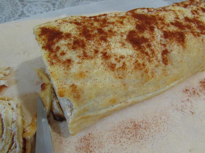 Праздничный сырный рулет с курицей