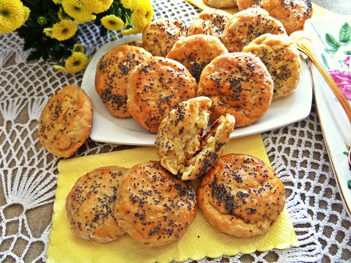 Картофельные пышечки с маком