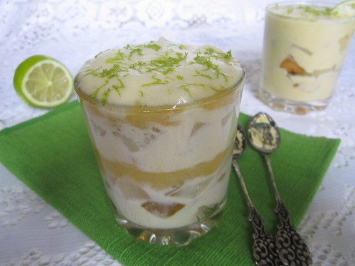 Тирамису с грушей и лаймовым курдом