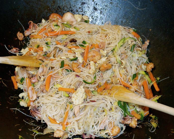 Рисовые спагетти по-китайски 