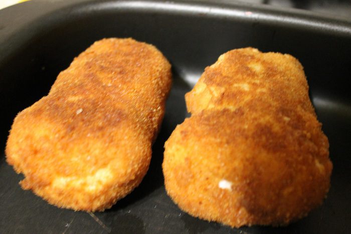 Котлеты по-киевски с сыром и маслом