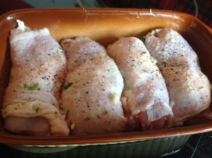 Куриные ножки, фаршированные брынзой