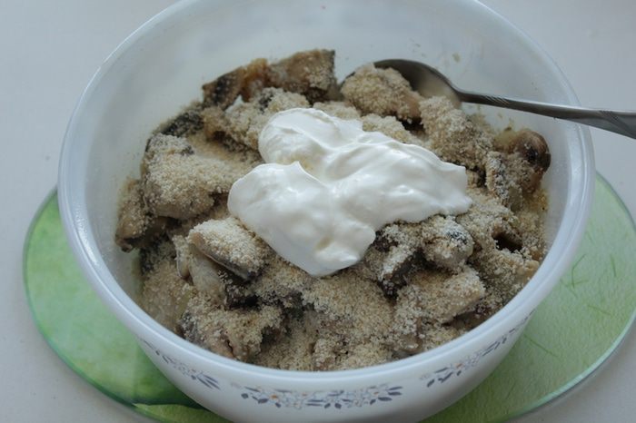 Пирог со скумбрией и грибами