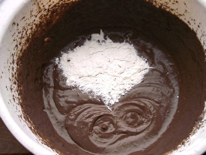 Шоколадные капкейки с кремом из сливочного сыра