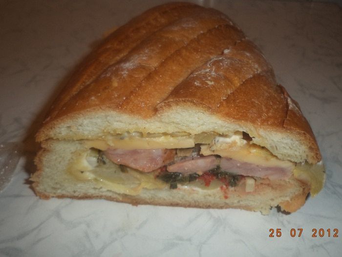 Фаршированный  батон