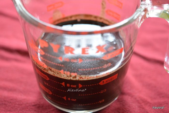 Шоколадный торт с клюквой