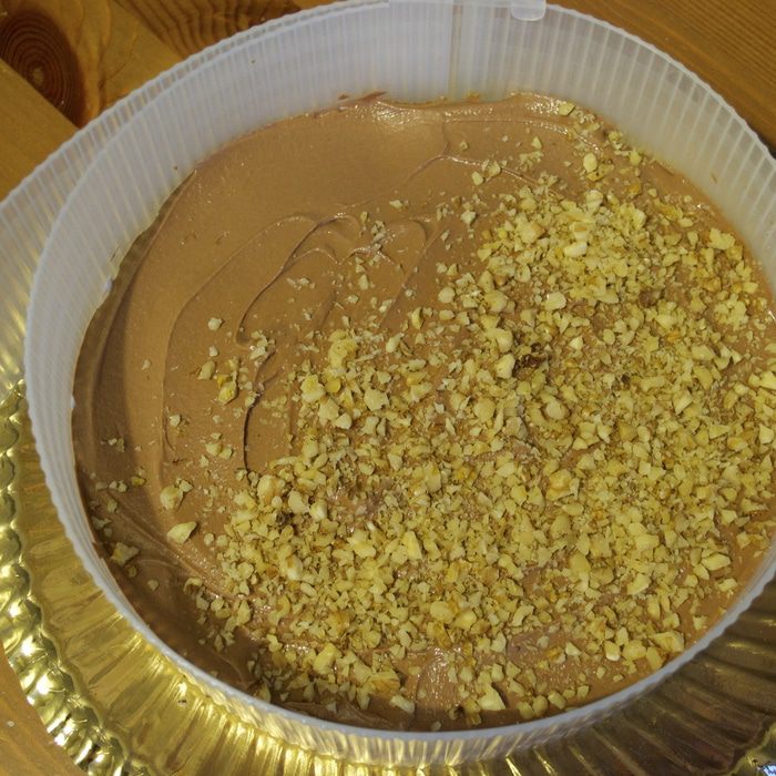 Фруктовый торт с шоколадной глазурью