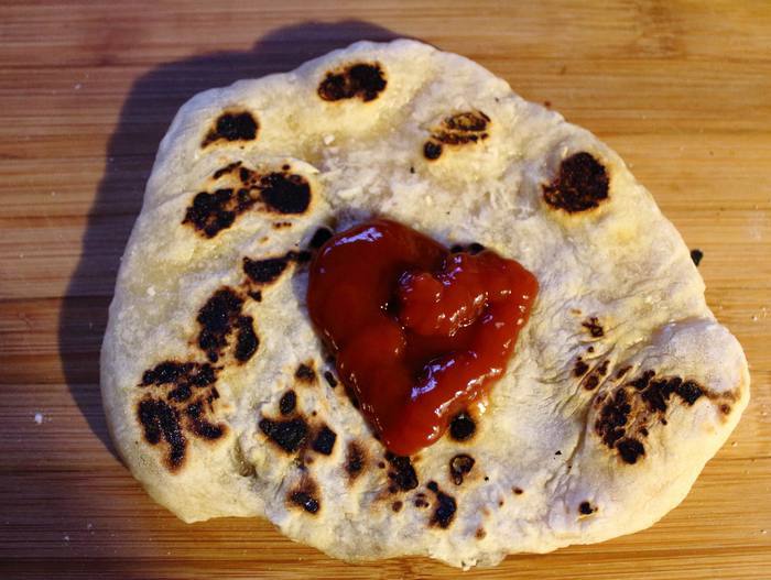 Лепешки с луковой начинкой