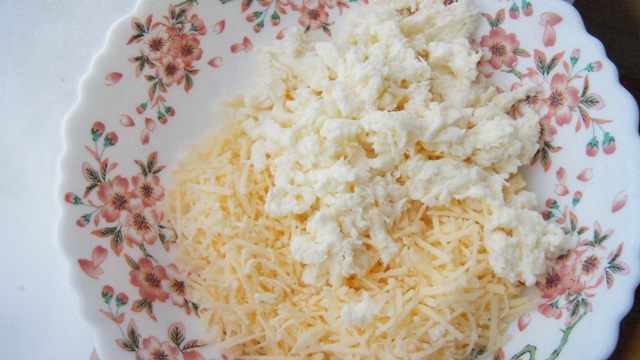 Эмпанадас с сыром и кукурузой 