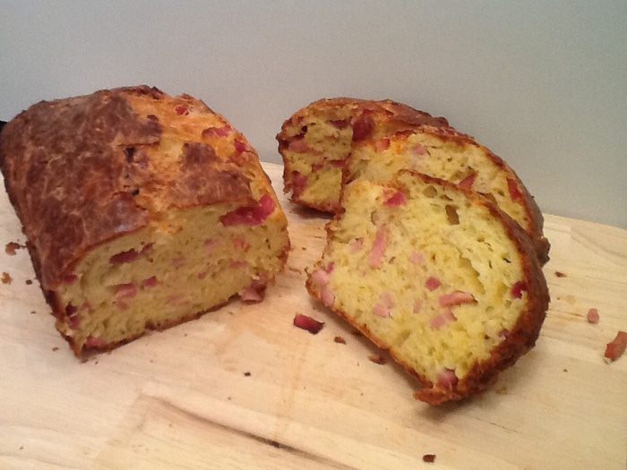 Хлеб с ветчиной и сыром