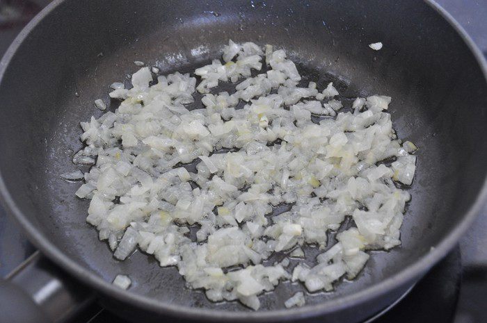 Пирог с курицей под ореховой корочкой