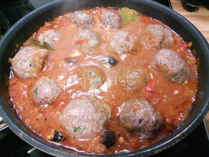 Тефтели по-мароккански с фруктовым кускусом 